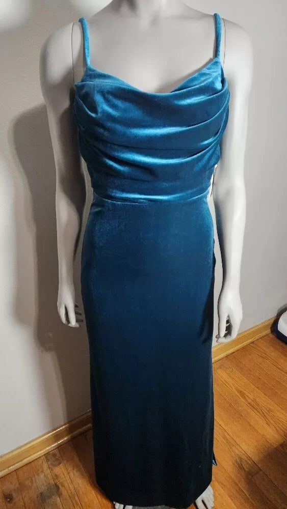 Sexy Beautiful Dress Women's Emerald Green Velvet V Neck Party Formal NWT