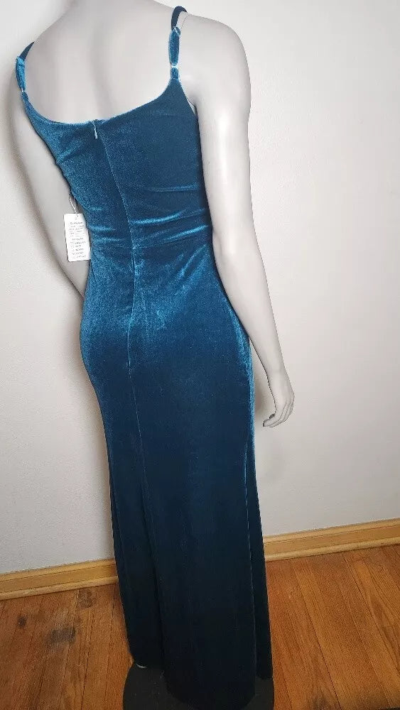 Sexy Beautiful Dress Women's Emerald Green Velvet V Neck Party Formal NWT
