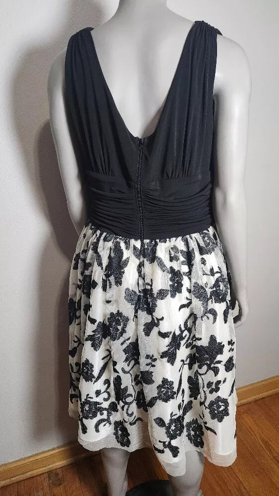 S.L. Fashions Party Prom Dress Knit Top Bottom Embroidered Blk/ Ivory Size 14W